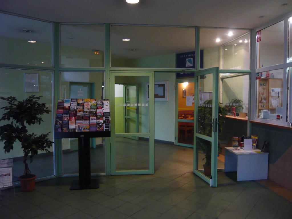 Hotel Hasa Prag Exterior foto